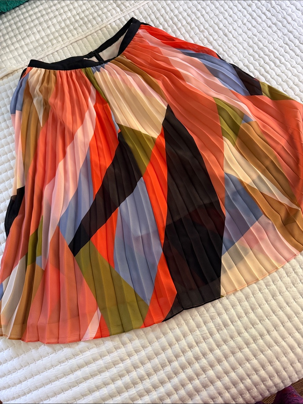 HD in Paris Pleated Geo-Print Skirt - Coral, Black, Blue, Olive, Cream